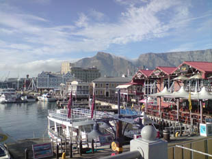 Am Atlantik: im Hafen Kapstadts